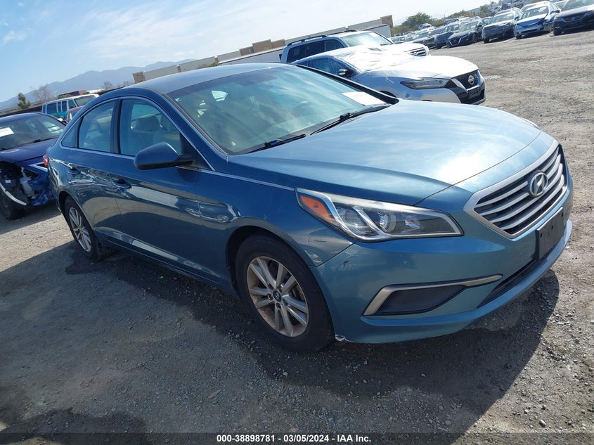 HYUNDAI SONATA SE 2017