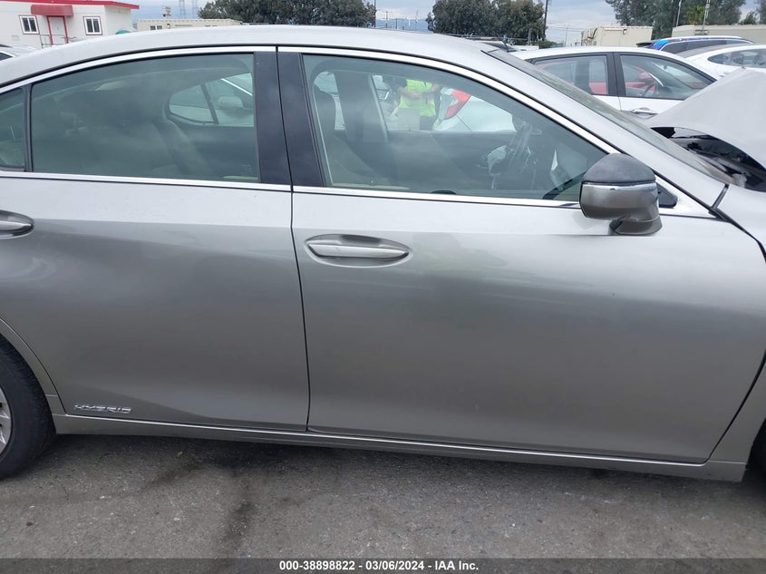 2019 LEXUS ES 300H VIN: JTHB21B10K2027297