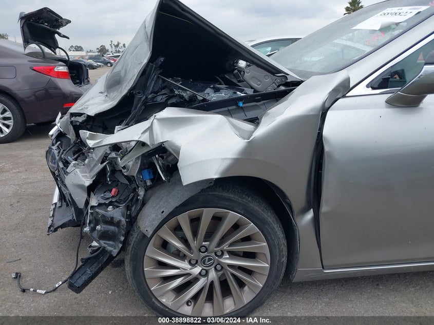 2019 LEXUS ES 300H VIN: JTHB21B10K2027297