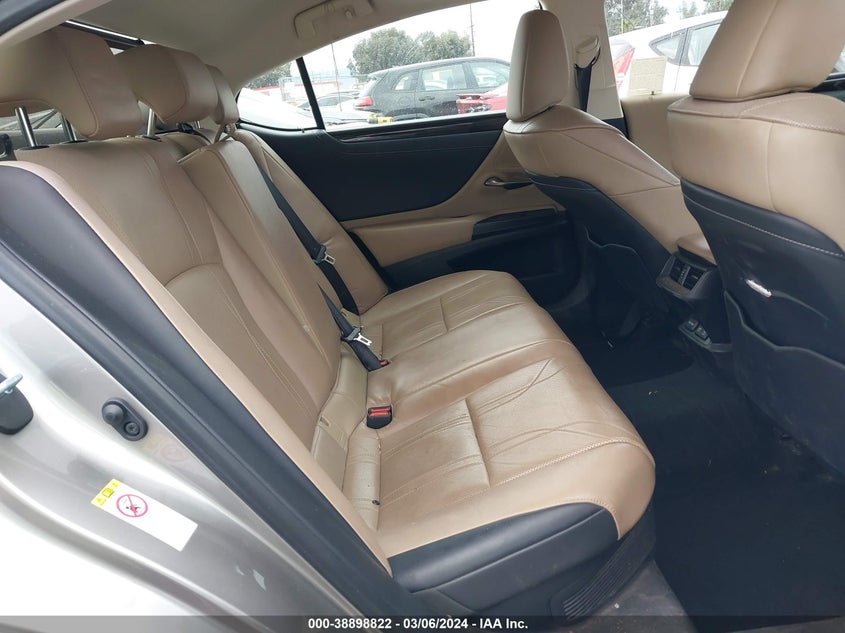 2019 LEXUS ES 300H VIN: JTHB21B10K2027297