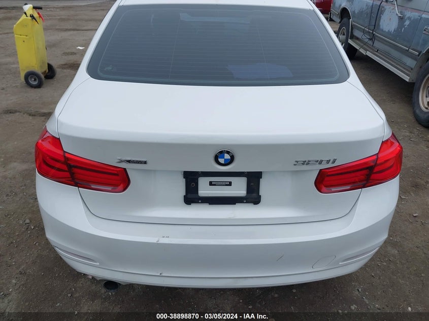2018 BMW 320I XDRIVE VIN: WBA8A3C53JA357531