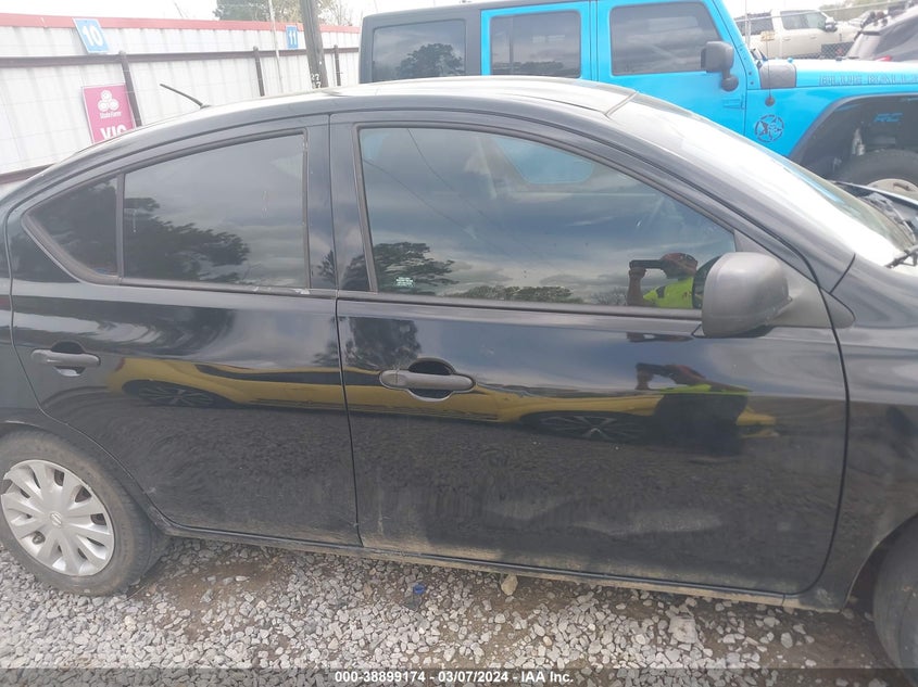 2014 NISSAN VERSA 1.6 S - 3N1CN7AP2EL863138