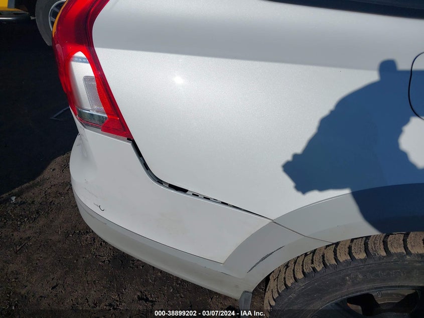 Auction sale of the 2018 VOLVO V90 CROSS COUNTRY , vin: YV4A22NT1J1036270, lot number: 38899202