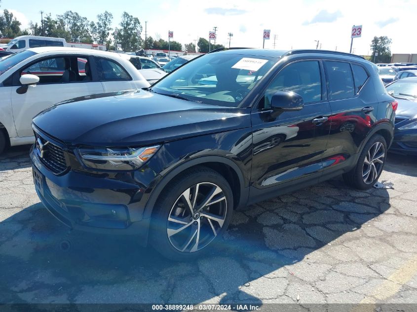 2020 Volvo Xc40 T4 R-Design VIN: YV4AC2HMXL2195433 Lot: 38899248