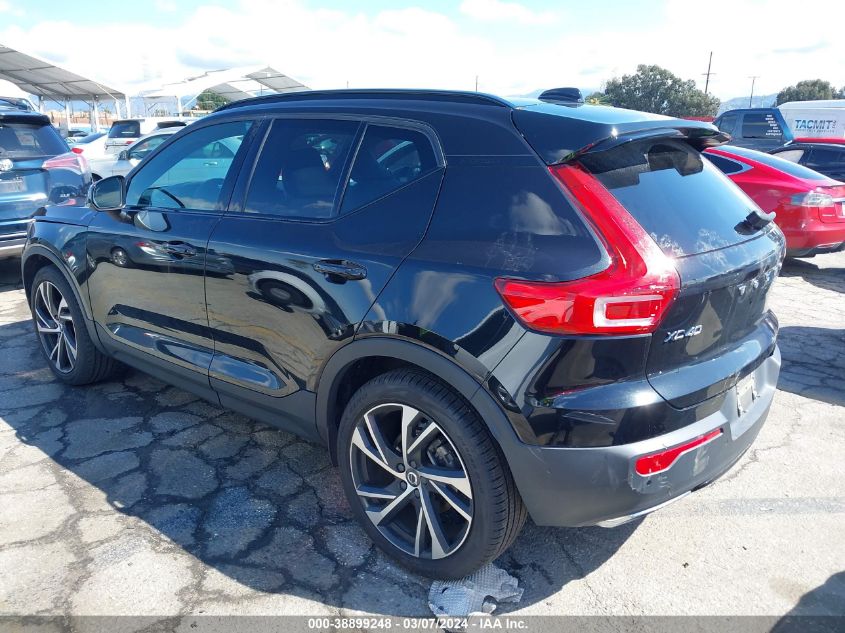 2020 Volvo Xc40 T4 R-Design VIN: YV4AC2HMXL2195433 Lot: 38899248