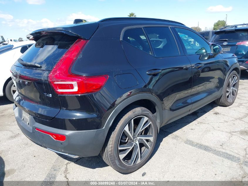 2020 Volvo Xc40 T4 R-Design VIN: YV4AC2HMXL2195433 Lot: 38899248