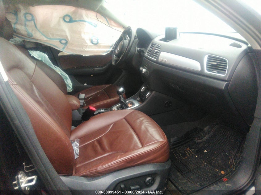 2015 Audi Q3 2.0T Premium Plus VIN: WA1EFCFS7FR014247 Lot: 38899451