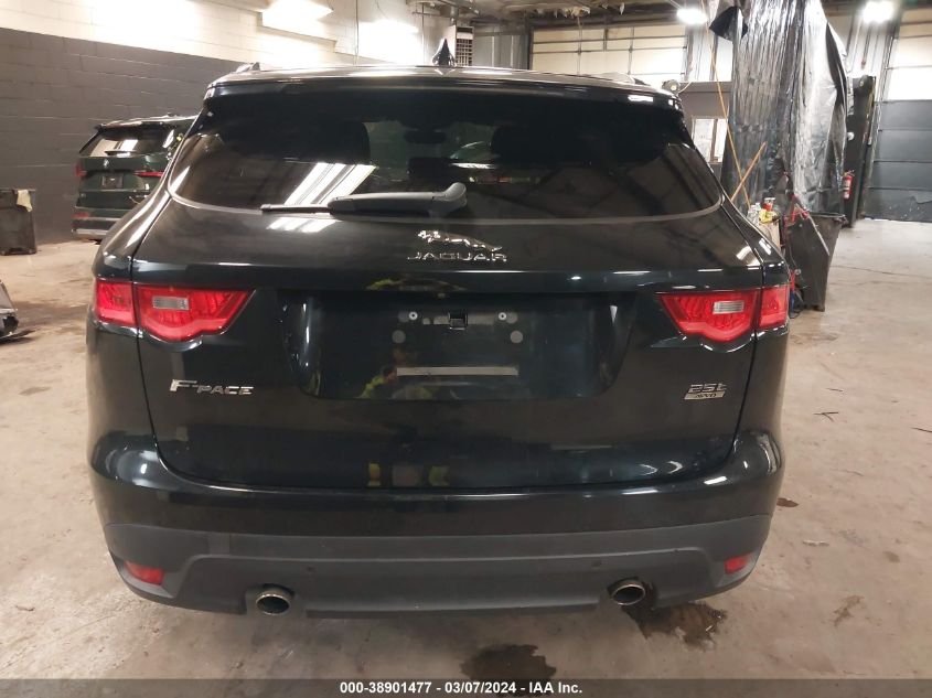 2019 Jaguar F-Pace 25T Premium VIN: SADCJ2FXXKA355561 Lot: 38901477