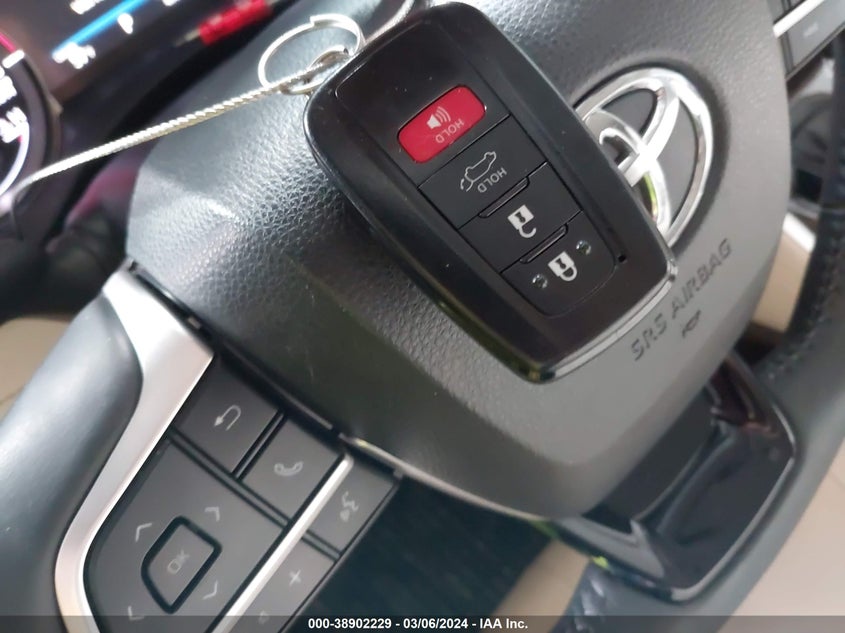 2022 TOYOTA HIGHLANDER VIN: 5TDFZRBH8NS200118