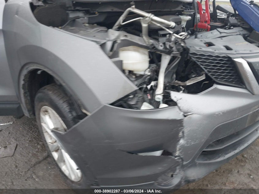 2018 NISSAN ROGUE SPORT S/SV/SL - JN1BJ1CR5JW290551