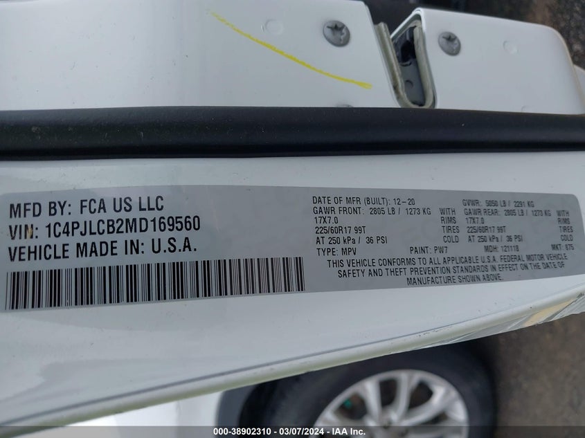 VIN 1C4PJLCB2MD169560 2021 JEEP CHEROKEE LATITUDE