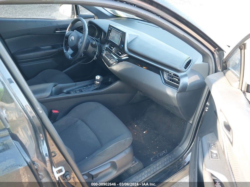 2018 Toyota C-Hr Xle VIN: NMTKHMBX4JR015388 Lot: 38902646