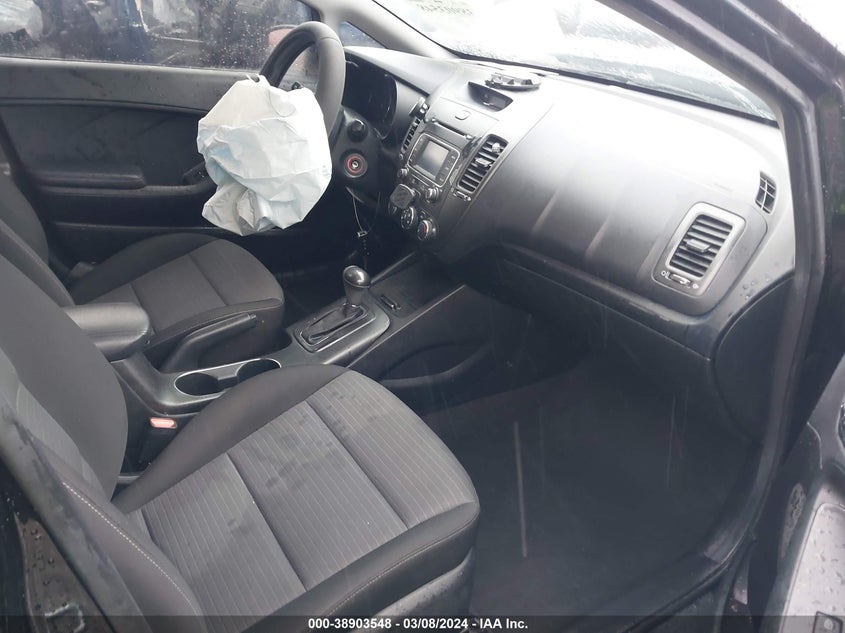 2016 KIA FORTE LX - KNAFX4A66G5607885