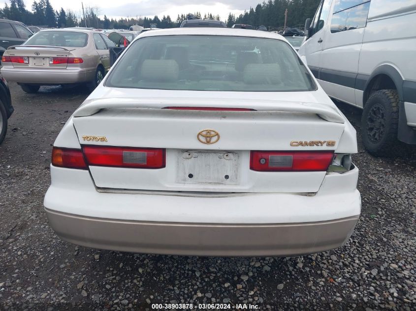 1999 Toyota Camry Le VIN: 4T1BG28K3XU891972 Lot: 38903878