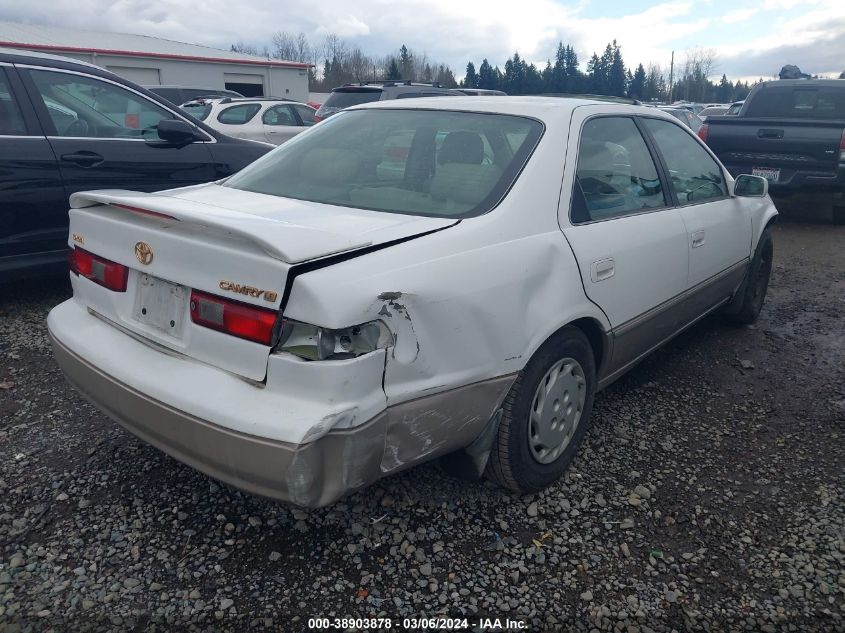 1999 Toyota Camry Le VIN: 4T1BG28K3XU891972 Lot: 38903878