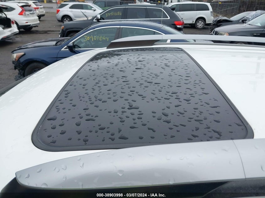 2017 TOYOTA RAV4 HYBRID SE - JTMJJREV5HD131259