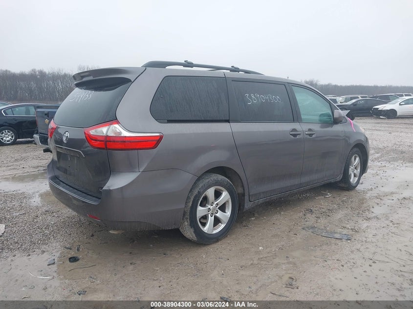5TDKK3DCXFS599133 2015 Toyota Sienna Le 8 Passenger