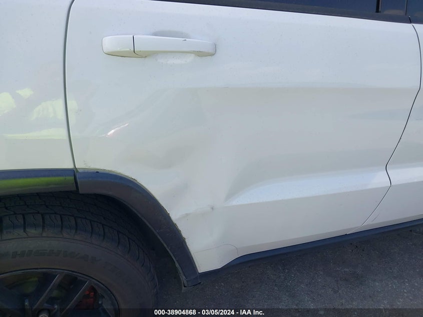 2019 JEEP GRAND CHEROKEE LAREDO - 1C4RJEAG8KC826576