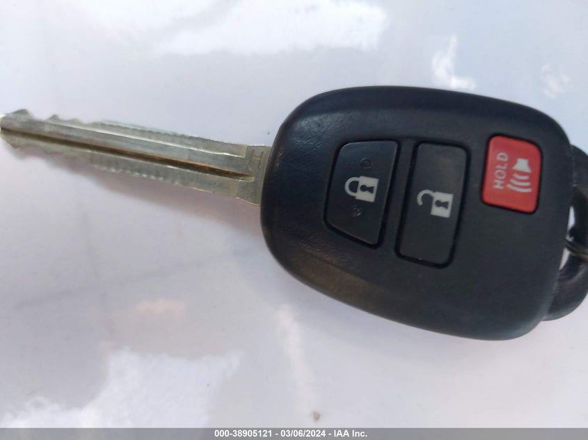 2021 TOYOTA TACOMA DOUBLE CAB/SR/SR5 - 5TFAX5GN5MX193970