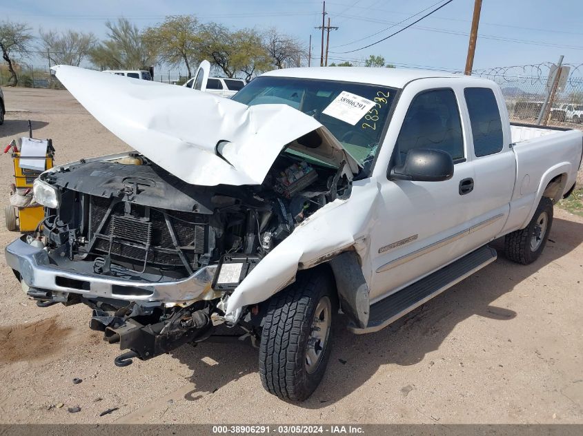 2004 GMC Sierra 2500Hd Sle VIN: 1GTHC29U64E283332 Lot: 38906291