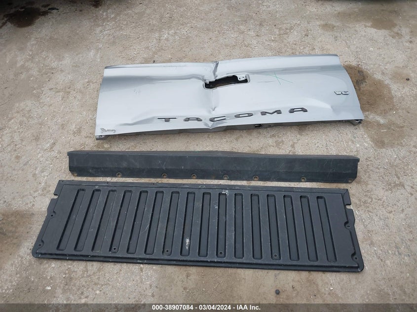 2016 TOYOTA TACOMA LIMITED - 5TFEZ5CN0GX013574