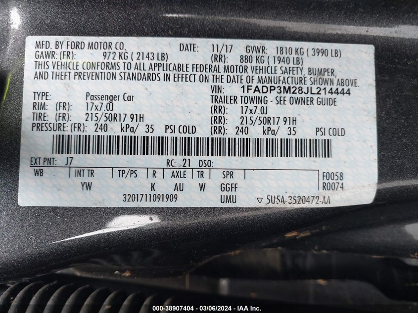 VIN 1FADP3M28JL214444 2018 FORD FOCUS SEL