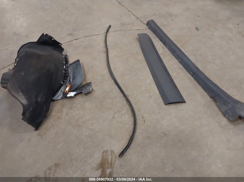 2023 CHEVROLET TRAVERSE FWD LT CLOTH - 1GNERGKW3PJ252455