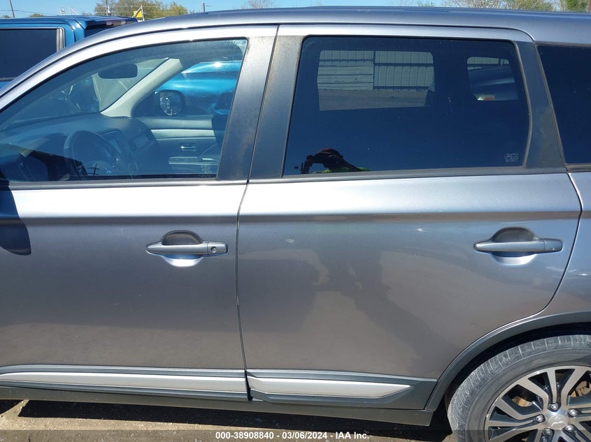 2017 MITSUBISHI OUTLANDER ES - JA4AD2A33HZ031600