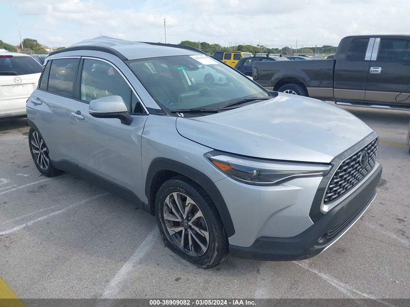 TOYOTA COROLLA CROSS XLE 2022