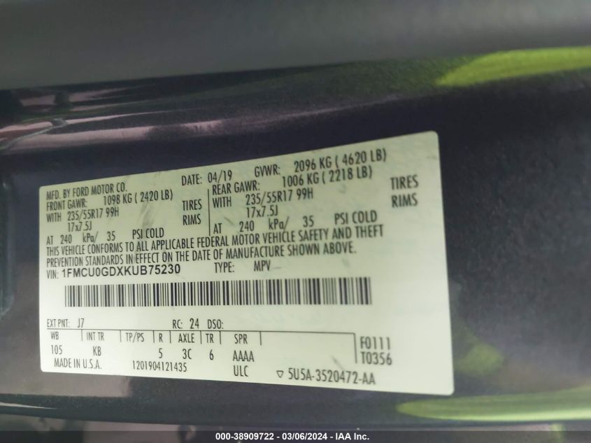 1FMCU0GDXKUB75230 2019 Ford Escape Se