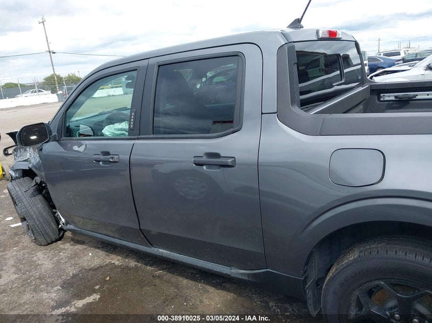 VIN 3FTTW8F96NRA07669 2022 FORD MAVERICK XLT