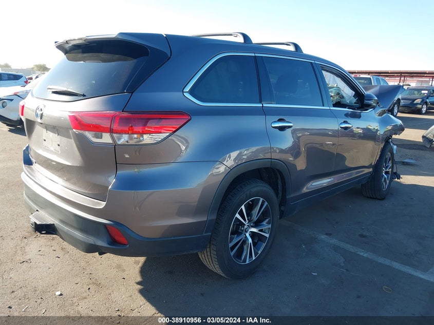2019 TOYOTA HIGHLANDER VIN: 5TDZZRFH0KS309496