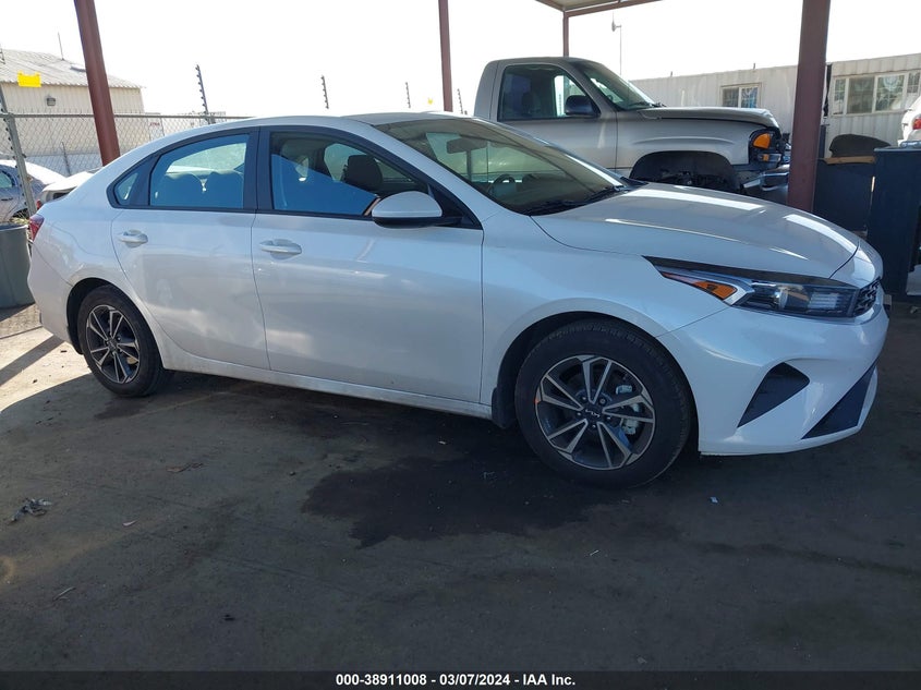 2024 KIA FORTE LXS - 3KPF24AD3RE695270