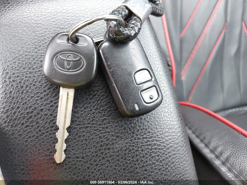 2018 TOYOTA COROLLA L/LE/XLE/SE/XSE - 5YFBURHEXJP851800