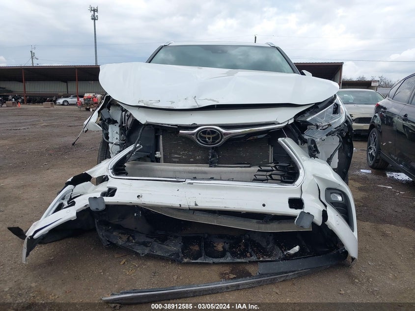 2022 TOYOTA HIGHLANDER VIN: 5TDFZRBH0NS236840