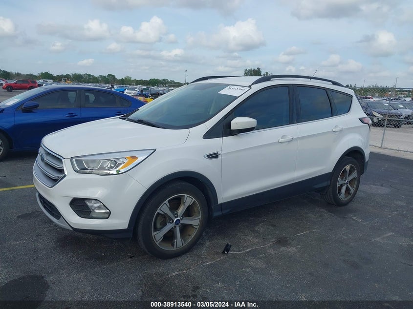 VIN 1FMCU0GD4HUB96700 2017 FORD ESCAPE SE