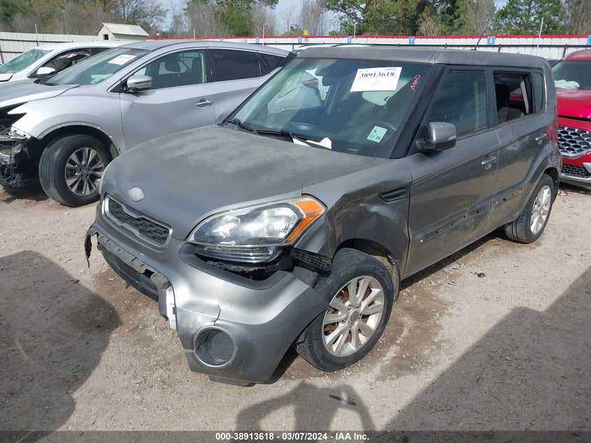 2013 KIA SOUL + - KNDJT2A6XD7592210