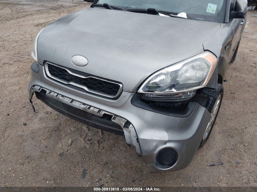 2013 KIA SOUL + - KNDJT2A6XD7592210