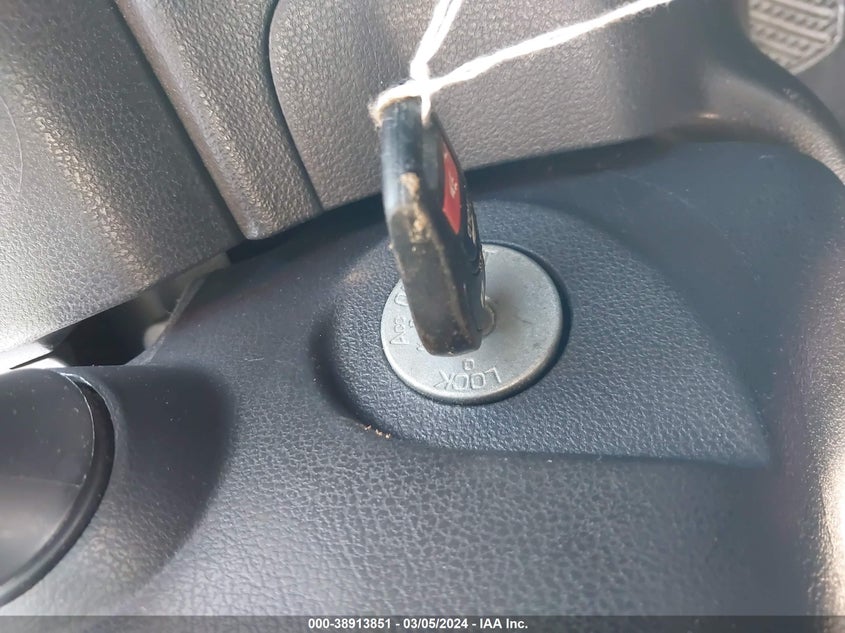 2015 NISSAN VERSA 1.6 SV - 3N1CN7AP5FL930235