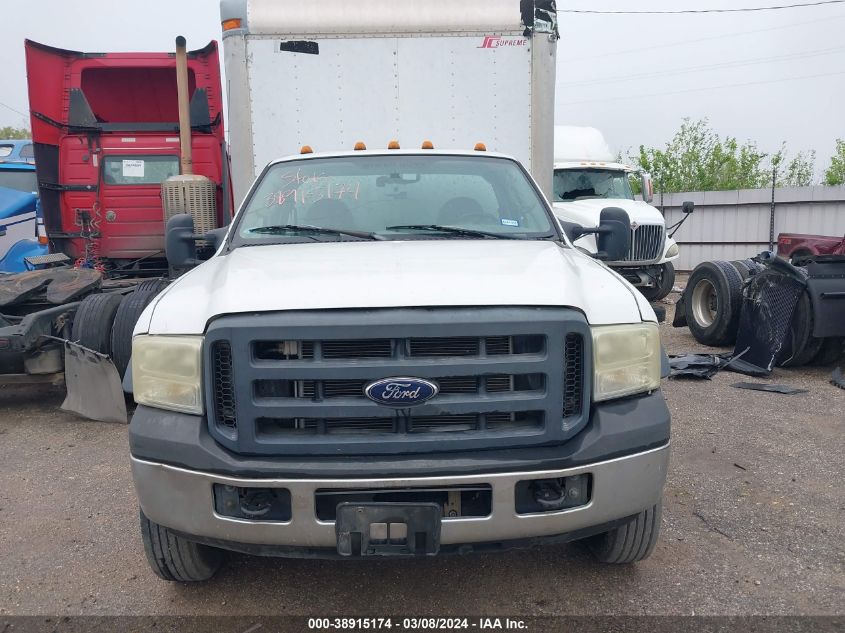 2007 Ford F-550 Chassis Xl/Xlt VIN: 1FDAF56P87EB49365 Lot: 38915174