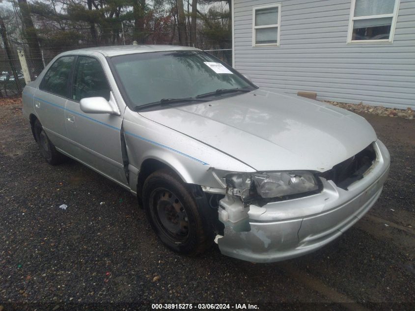 2001 Toyota Camry Le V6 VIN: JT2BF22K210297798 Lot: 38915275