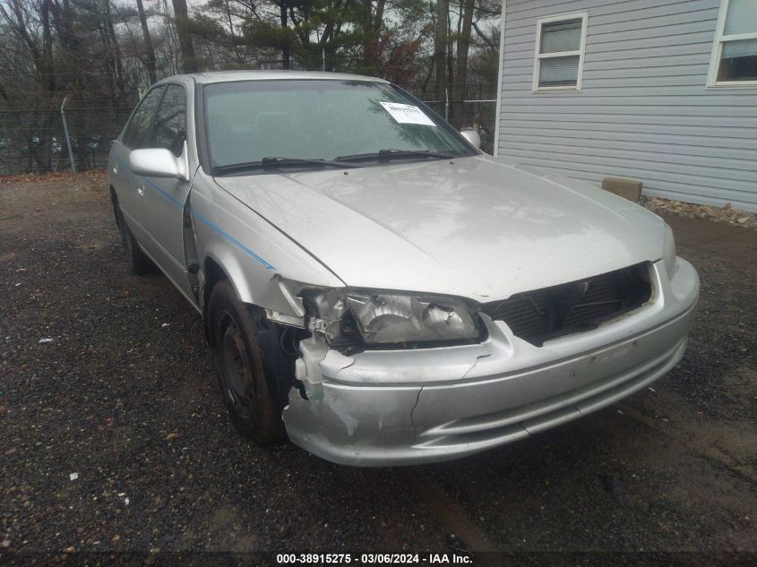 2001 Toyota Camry Le V6 VIN: JT2BF22K210297798 Lot: 38915275