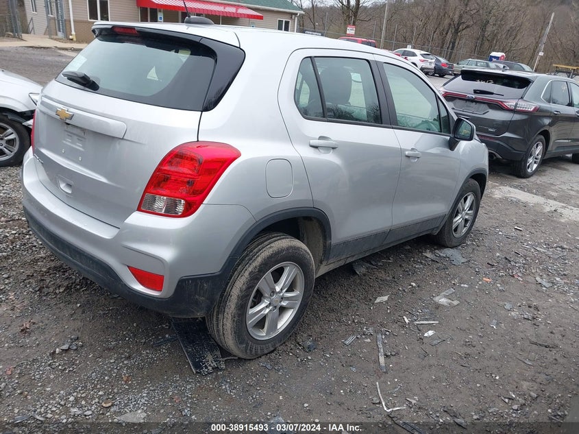 VIN KL7CJNSB0JB712257 2018 CHEVROLET TRAX LS