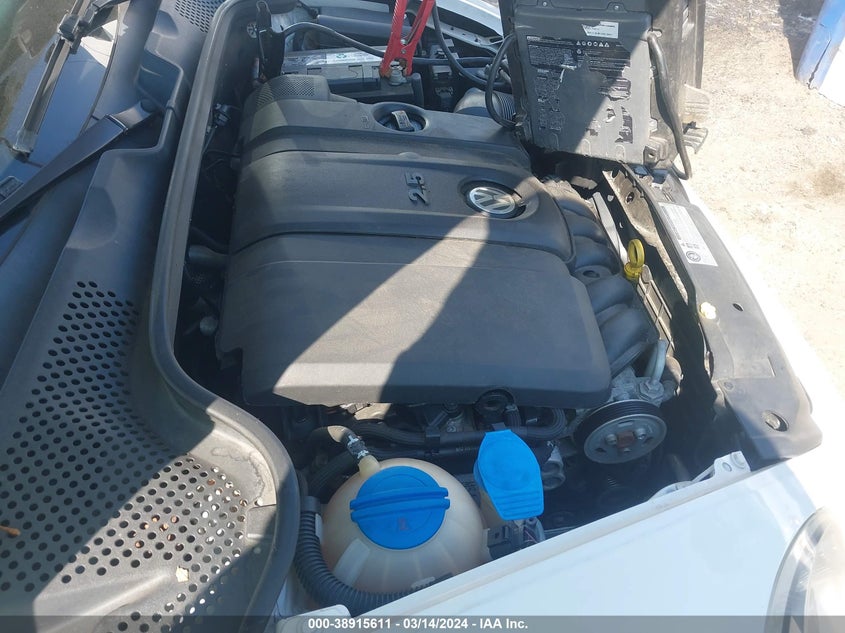 2014 VOLKSWAGEN BEETLE 2.5L ENTRY - 3VWFP7AT9EM619950