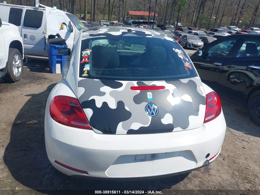 2014 VOLKSWAGEN BEETLE 2.5L ENTRY - 3VWFP7AT9EM619950