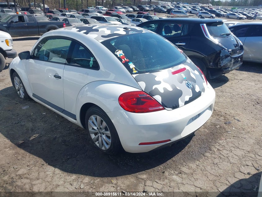 2014 VOLKSWAGEN BEETLE 2.5L ENTRY - 3VWFP7AT9EM619950