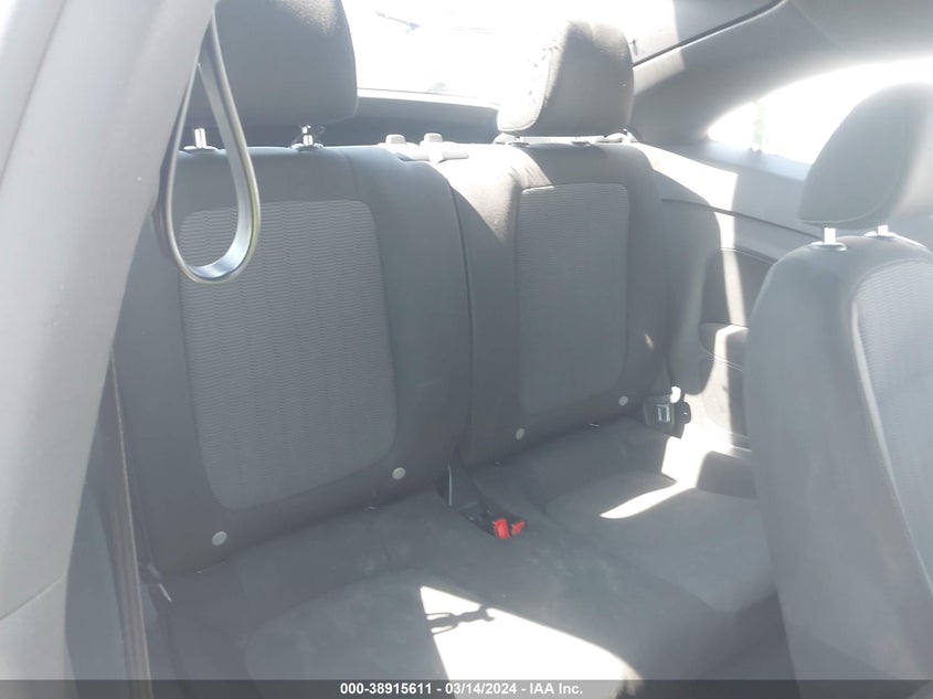 2014 VOLKSWAGEN BEETLE 2.5L ENTRY - 3VWFP7AT9EM619950