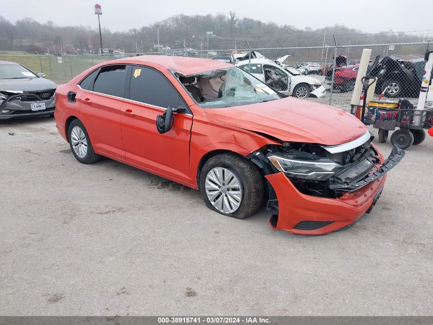 3VWC57BU1KM152387 2019 VOLKSWAGEN JETTA - Image 1