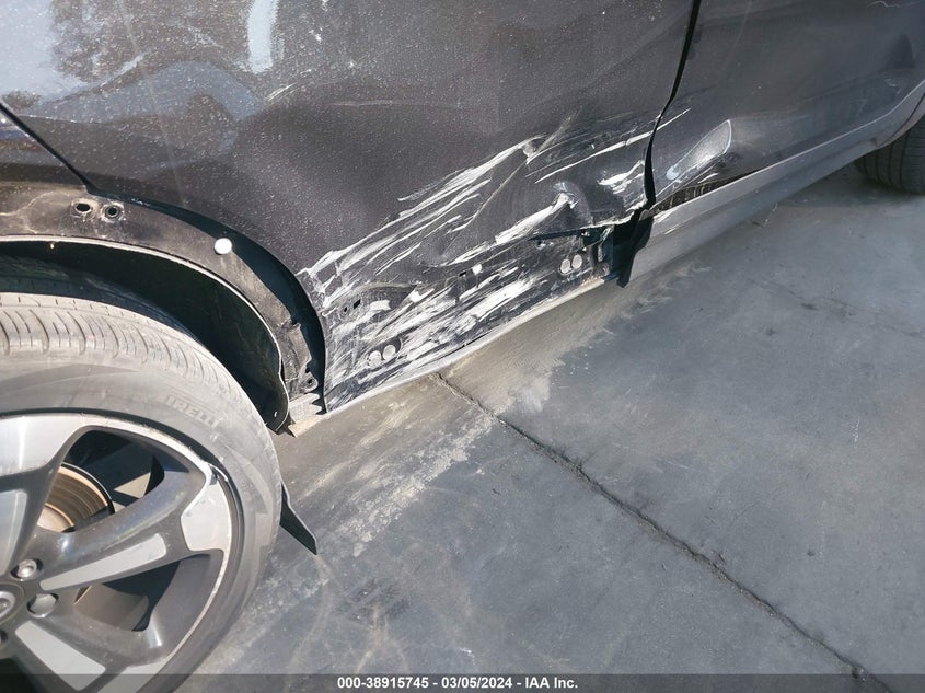 2020 VOLVO XC40 T5 MOMENTUM YV4162UK3L2187010