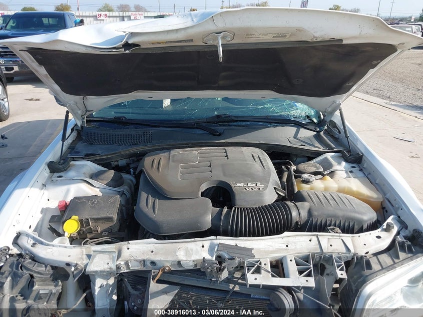 2019 CHRYSLER 300 LIMITED - 2C3CCAEG6KH594807